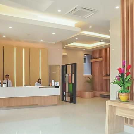 Hotel Mutiara Mitra Reddoorz Padangsidimpuan Eksteriør bilde